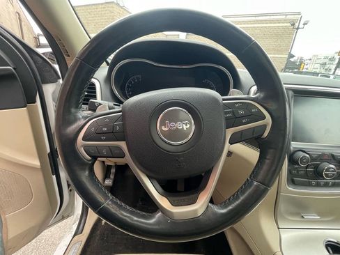 Used 2015 Jeep Grand Cherokee Limited w/ Luxury Group II image 13