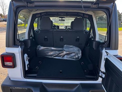 New 2026 Jeep Wrangler Unlimited Sport AWD/4WD image 17