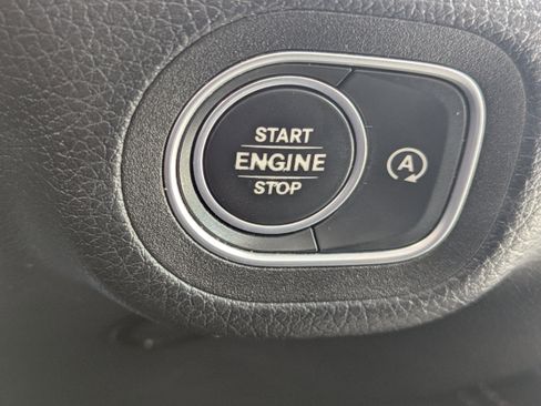 Used 2020 Mercedes-Benz GLE 350 4MATIC image 28