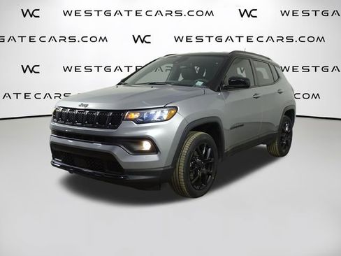 Used 2023 Jeep Compass Altitude image 1
