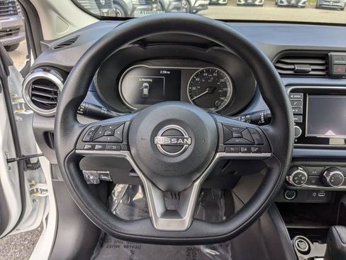 New 2025 Nissan Versa SV image 15