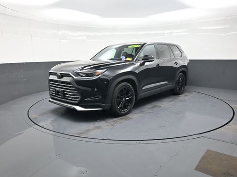 Used 2024 Toyota Grand Highlander MAX Platinum image 7