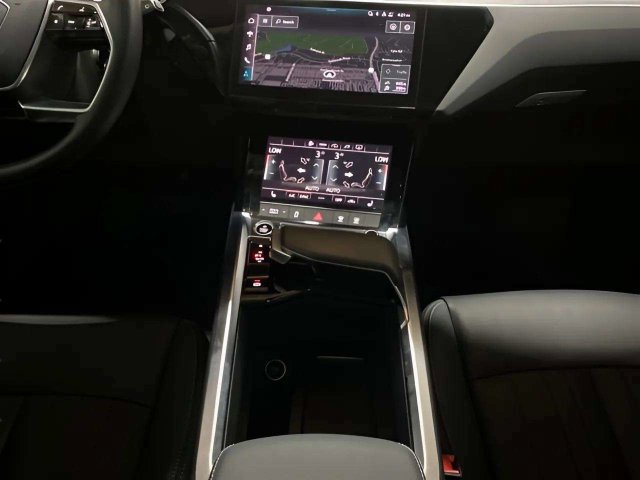 Used 2024 Audi Q8 e-tron Premium AWD/4WD image 15