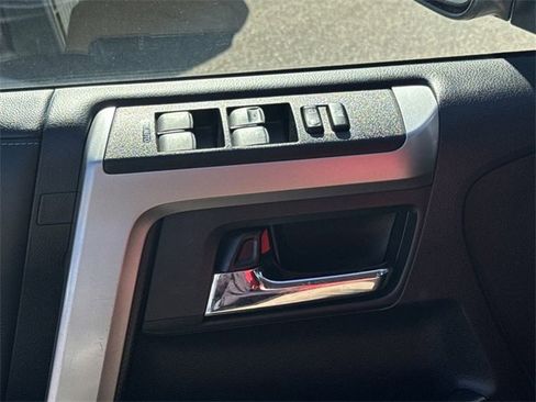 Used 2022 Toyota 4Runner SR5 Premium image 39