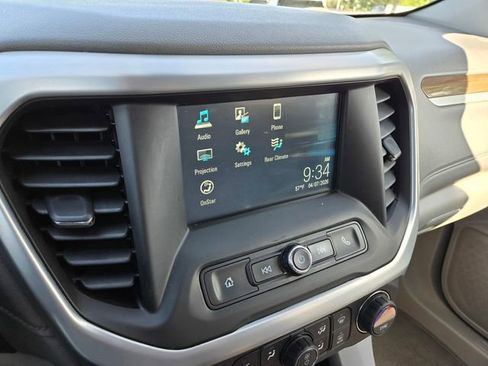 Used 2018 GMC Acadia SLE w/ LPO, Floor Liner Package image 22