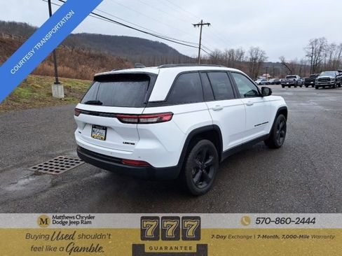 Certified 2023 Jeep Grand Cherokee Limited w/ Black Appearance Package image 7