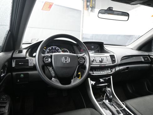 Used 2017 Honda Accord LX image 18