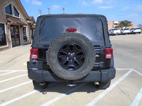 Used 2012 Jeep Wrangler Sport image 6