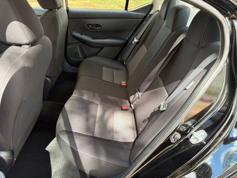 Used 2025 Nissan Sentra SV image 33