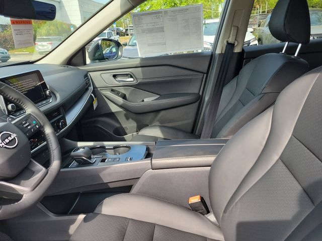 New 2026 Nissan Rogue Dark Armor FWD image 8
