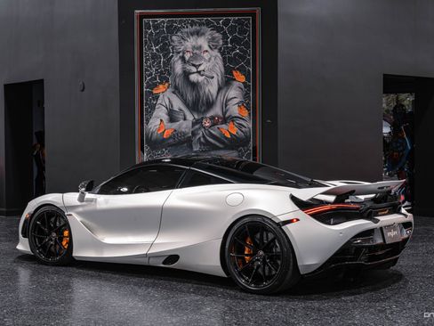 Used 2018 McLaren 720S Performance image 23