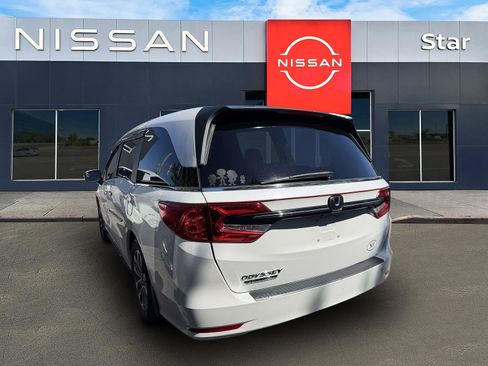 Used 2021 Honda Odyssey EX-L image 4