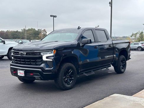 Used 2023 Chevrolet Silverado 1500 LT Trail Boss w/ LPO, Dark Essentials Package image 8