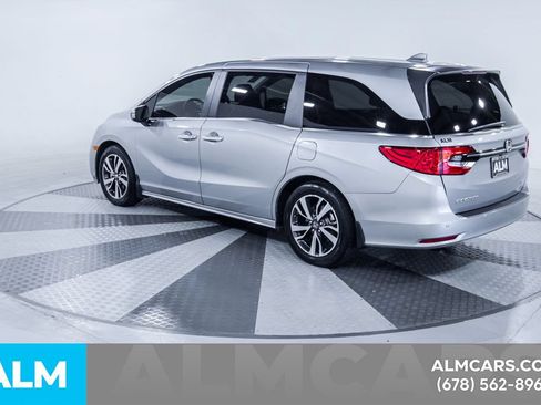 Used 2024 Honda Odyssey Touring image 7