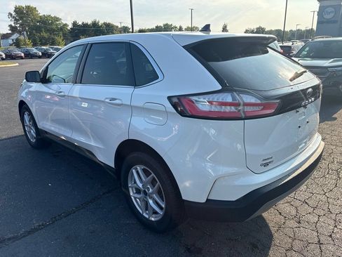 Used 2021 Ford Edge SEL w/ Convenience Package FWD image 5