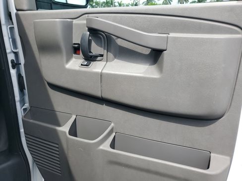 Used 2023 GMC Savana 2500 w/ Driver Convenience Package image 23