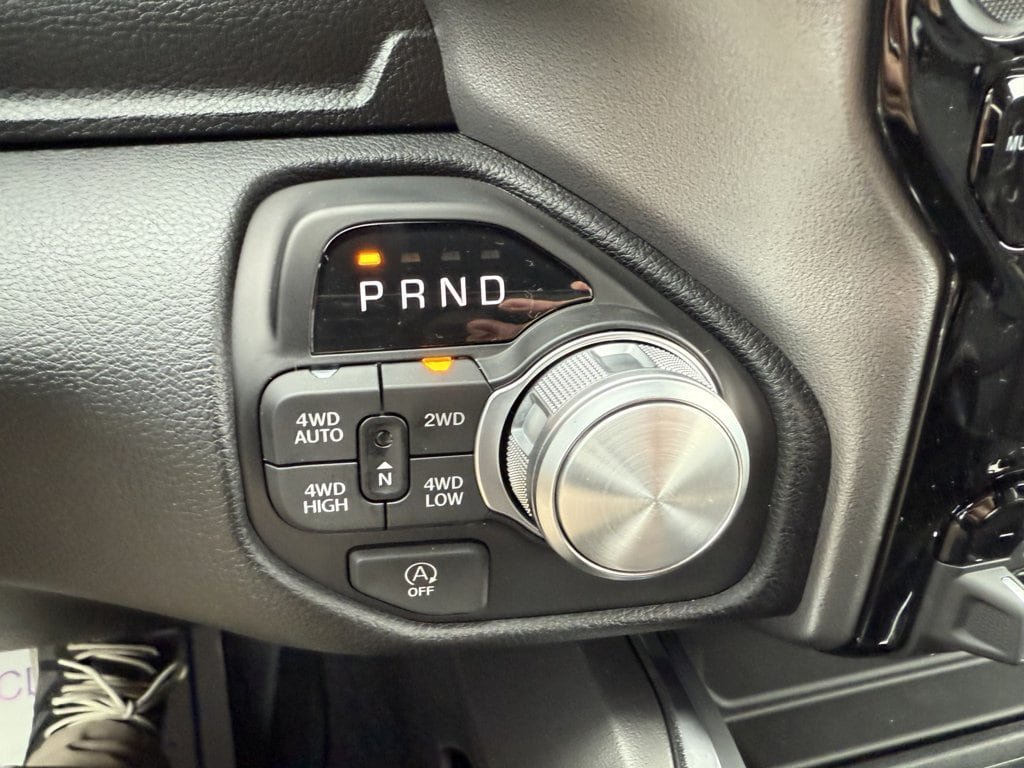 New 2026 RAM 1500 Laramie AWD/4WD image 26