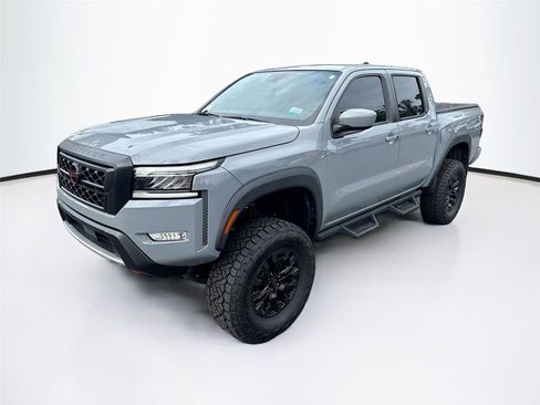 Used 2022 Nissan Frontier Pro-X w/ Technology Package image 1