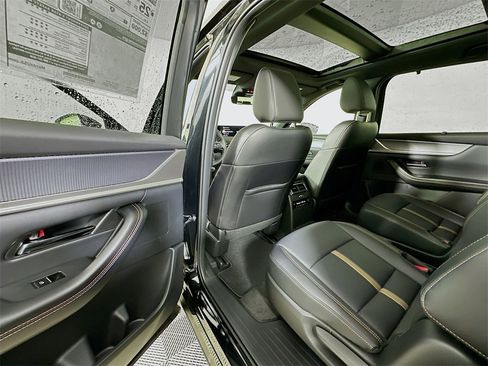 New 2026 MAZDA CX-90 3.3 Turbo w/ Premium Plus Pkg image 17