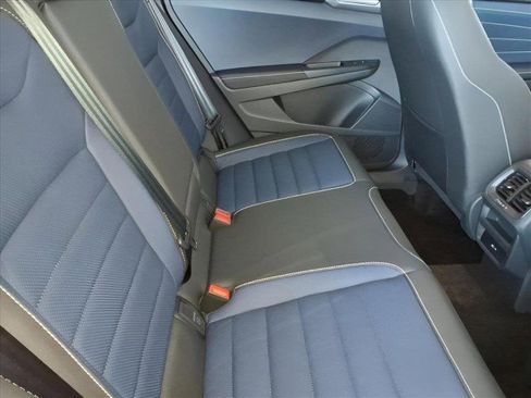 New 2025 Volkswagen Taos SEL image 7