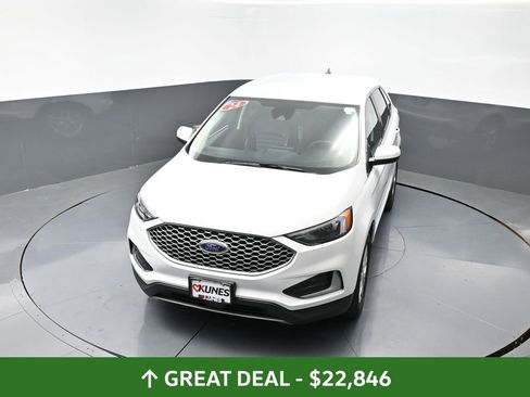 Used 2024 Ford Edge SEL image 45