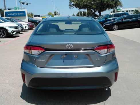Used 2025 Toyota Corolla LE FWD image 7