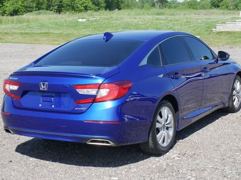 Used 2019 Honda Accord Sport image 11