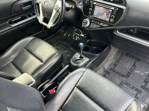 Used 2015 Toyota Prius C Four image 14