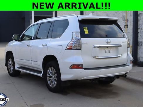 Used 2015 Lexus GX 460 w/ Premium Package AWD/4WD image 3