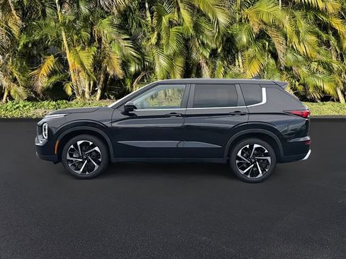 Used 2024 Mitsubishi Outlander SE FWD image 8
