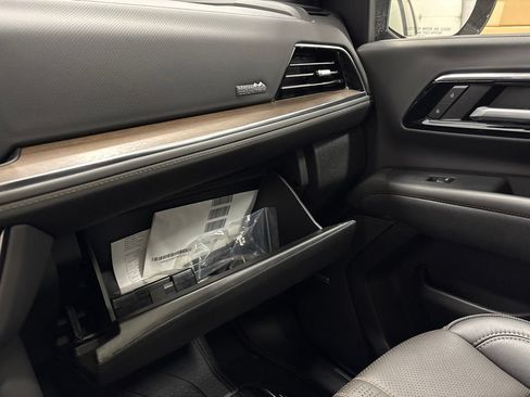Used 2026 Chevrolet Tahoe High Country w/ Sun And Tow Package AWD/4WD image 26