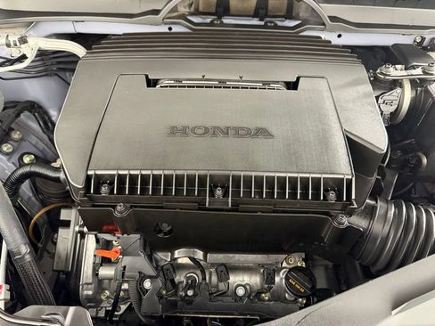 Used 2023 Honda Pilot Sport image 34