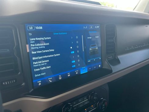 Used 2022 Ford Bronco Wildtrak AWD/4WD image 17