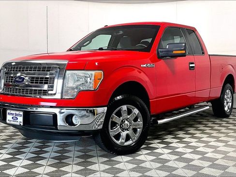 Used 2014 Ford F150 XLT w/ XLT Chrome Package image 2