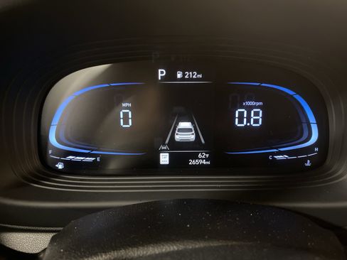 Used 2023 Hyundai Venue Limited w/ Cargo Package image 19