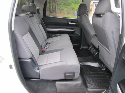 Used 2017 Toyota Tundra SR5 image 16