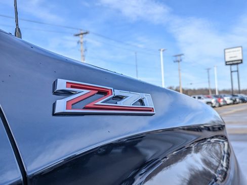 Used 2022 Chevrolet Silverado 1500 LTZ image 11