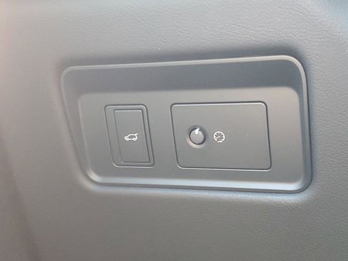 New 2026 Jaguar F-PACE R-Dynamic S image 14