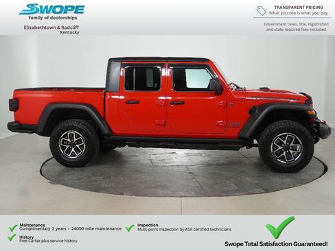 Used 2025 Jeep Gladiator Rubicon AWD/4WD image 2