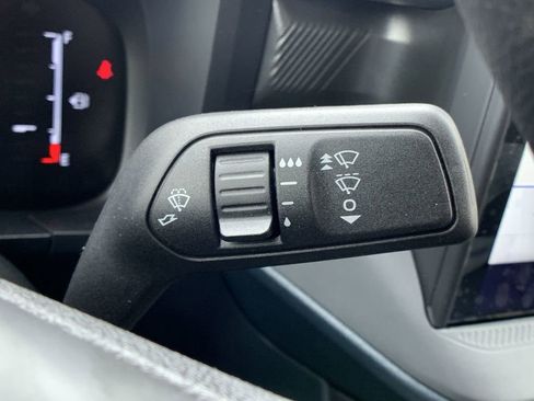 New 2025 Ford Maverick XL image 32