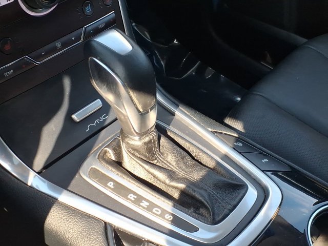 Used 2016 Ford Edge Titanium w/ Equipment Group 302A AWD/4WD image 26