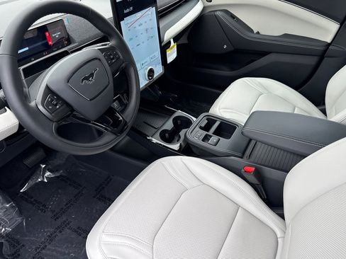 New 2025 Ford Mustang Mach-E Premium image 9