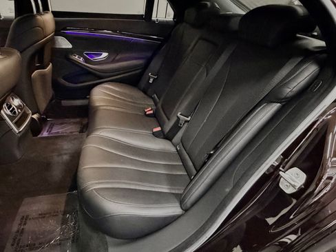 Used 2015 Mercedes-Benz S 550 Sedan image 40