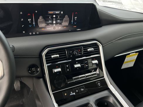 New 2026 Nissan Armada SV image 10