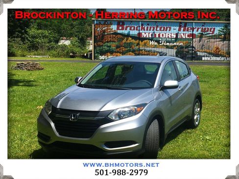 Used 2017 Honda HR-V LX image 1