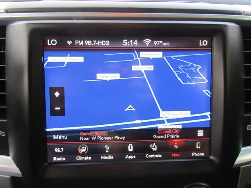 Used 2018 RAM 3500 Big Horn w/ Max Tow Package image 18