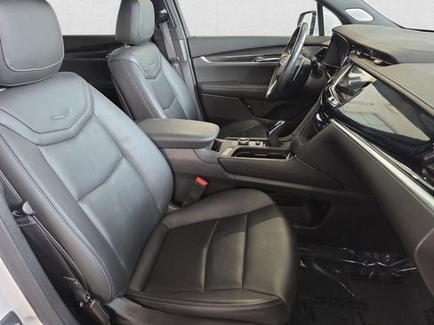 Certified 2023 Cadillac XT6 Sport image 10