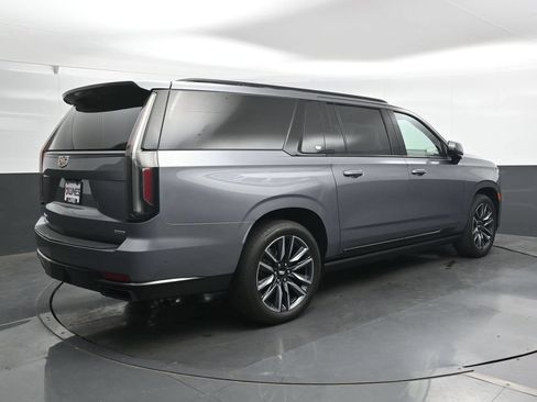 Used 2021 Cadillac Escalade ESV Sport w/ Driver Assist Tech Package AWD/4WD image 2
