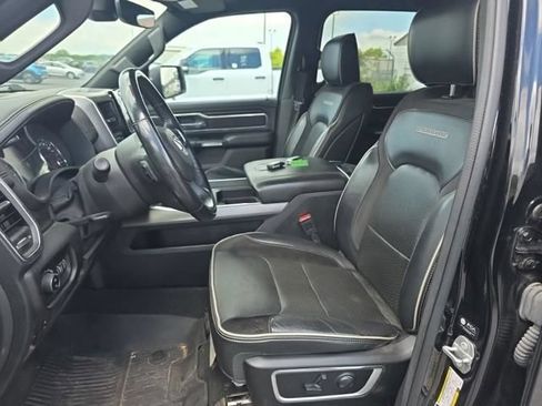 Used 2023 RAM 1500 Laramie AWD/4WD image 3