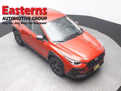 Used 2024 Subaru Crosstrek 2.0i AWD/4WD image 3